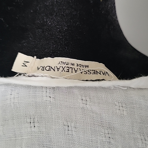 Made in Italy linen flutter sleeve top - Picture 4 of 4